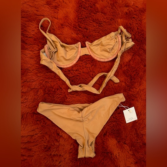 Ama Bikini Set size Small - Picture 2 of 6